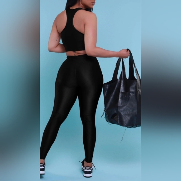 #062 Swank A Posh Cropped Athletic Set - Black - Picture 5 of 9